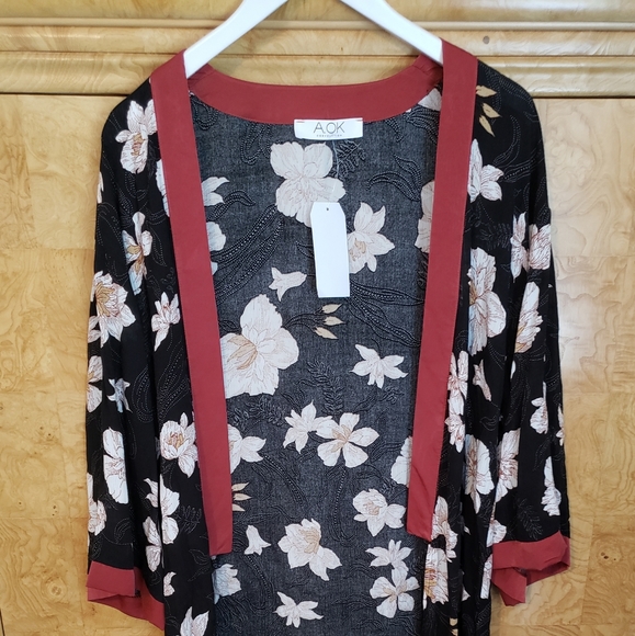 Japanese bloom Kimono Duster - Picture 1 of 3